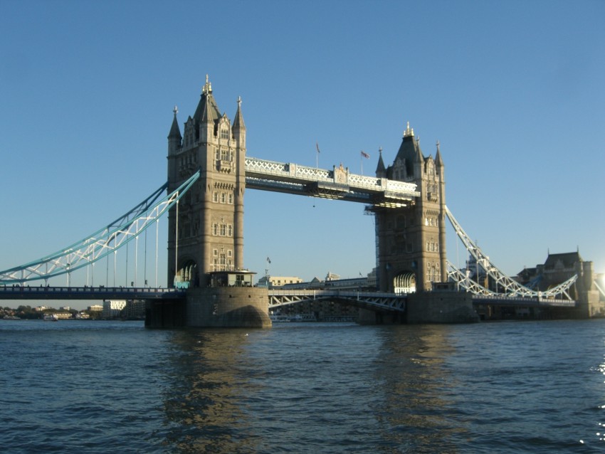 Well hello again Tower Bridge! That view is part of the feeling that makes London home.
